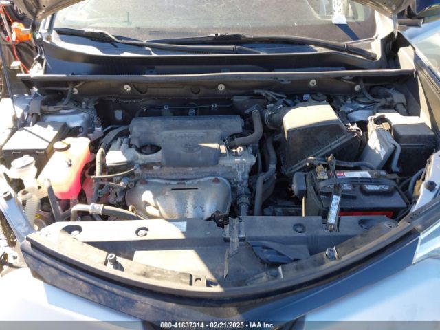 2T3JFREVXGW490061 Toyota RAV4 SE