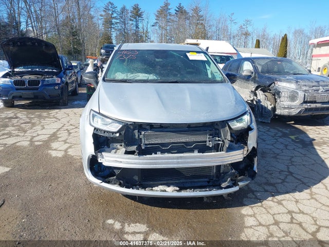 Chrysler Pacifica Touring L 2024 2C4RC1BG0RR129101 Image 12
