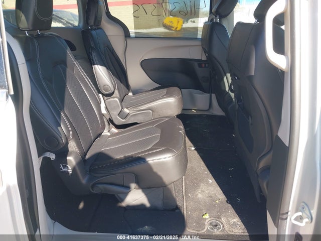 Chrysler Pacifica Touring L 2024 2C4RC1BG0RR129101 Image 8