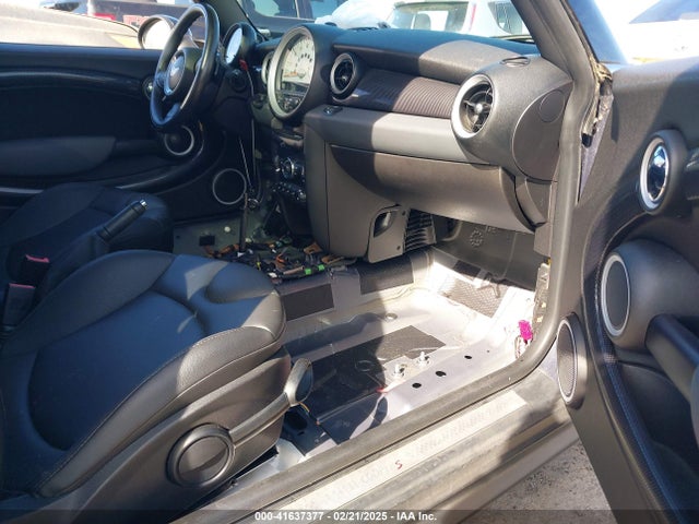 2012 MINI COOPER S WMWSV3C59CTY18166 Photo 4
