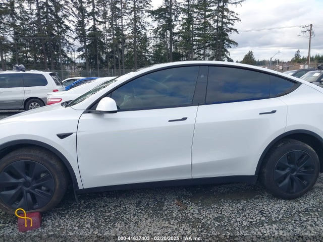 Aukcja sprzedaży 2024 Tesla Model Y Long Range Dual Motor All-wheel Drive, vin: 7SAYGDEE5RF117892, numer aukcji: 41637403