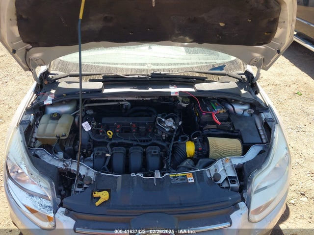 Ford FOCUS SE 2014 1FADP3K25EL150274 Image 10