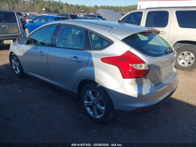 Ford FOCUS SE 2014 1FADP3K25EL150274 Image 3