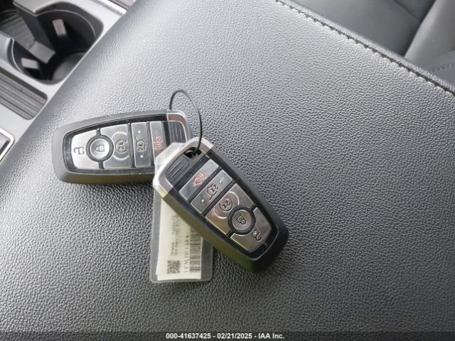1FMJU1J84REA58840 Ford Expedition Xlt