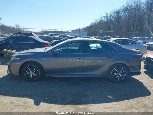 4T1G11AK3RU851955 Toyota CAMRY SE