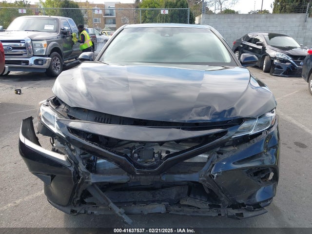 4T1B11HK2JU002873 Toyota CAMRY SE