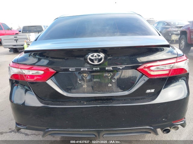 4T1B11HK2JU002873 Toyota CAMRY SE