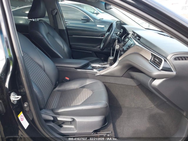 4T1B11HK2JU002873 Toyota CAMRY SE