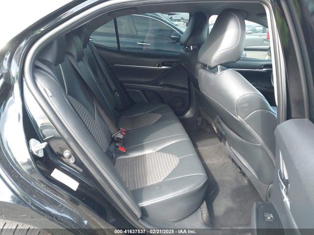4T1B11HK2JU002873 Toyota CAMRY SE
