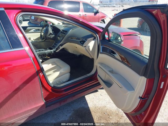 3LN6L2G92FR619379 Lincoln MKZ