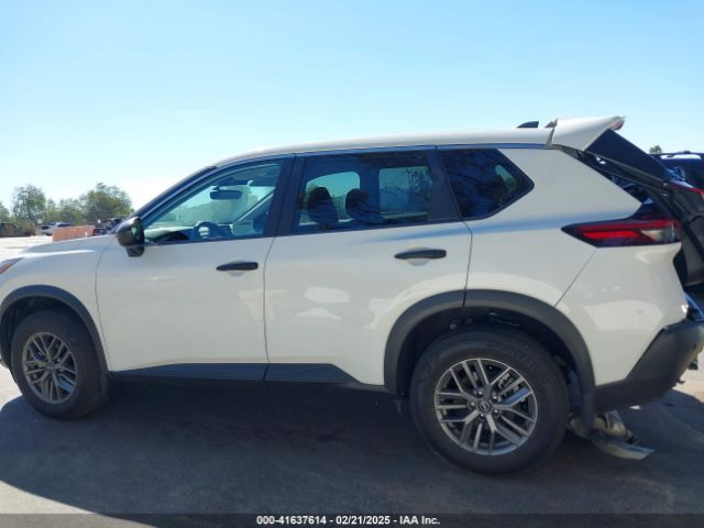 5N1BT3AA3PC813510 Nissan Rogue S Fwd