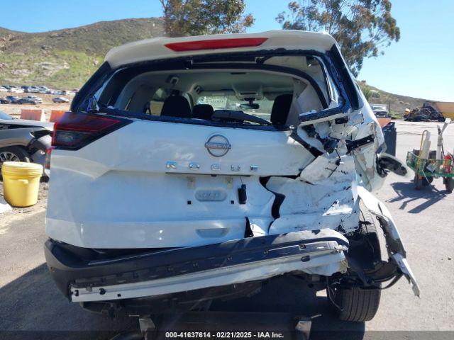 5N1BT3AA3PC813510 Nissan Rogue S Fwd