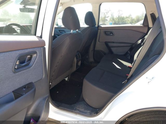 5N1BT3AA3PC813510 Nissan Rogue S Fwd
