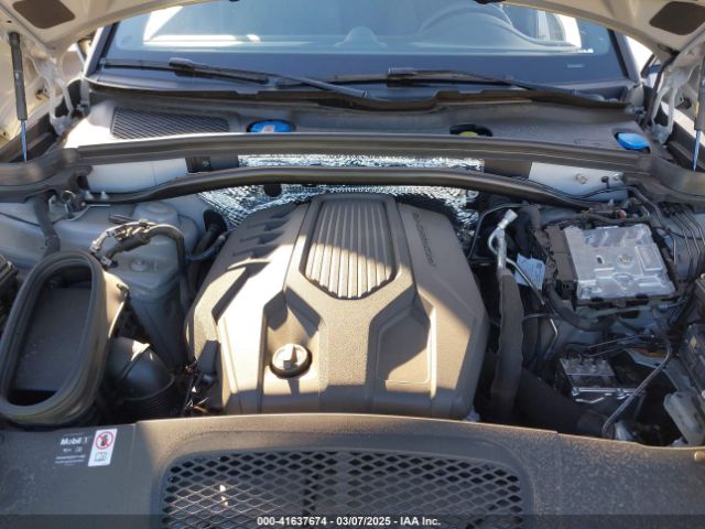 WP1AA2A57SLB01477 Porsche Macan T