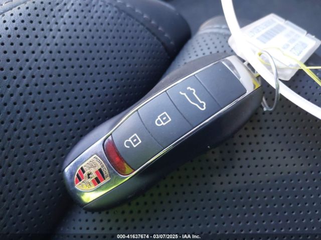 WP1AA2A57SLB01477 Porsche Macan T