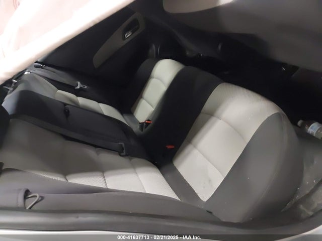 1G1PA5SG8E7443426 Chevrolet Cruze Ls Auto