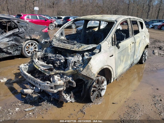 1FMCU0GD9KUA64054 Ford ESCAPE SE