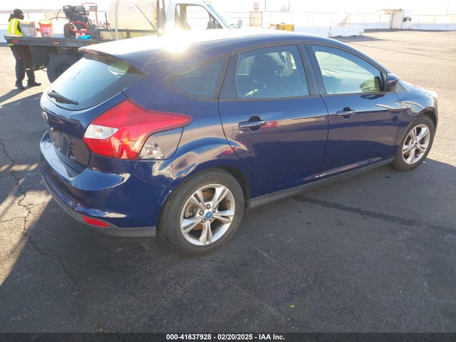 41637928 :رقم المزاد ، 1FAHP3K20CL151198 vin ، 2012 Ford Focus Se مزاد بيع