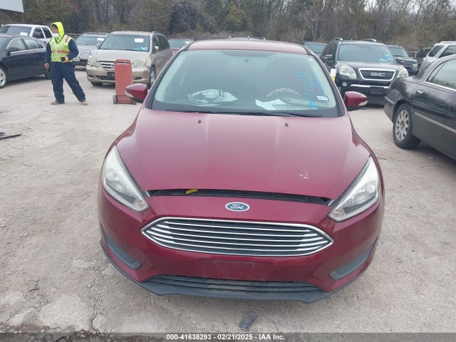 Ford FOCUS SE 2017 1FADP3F22HL270631 Image 6