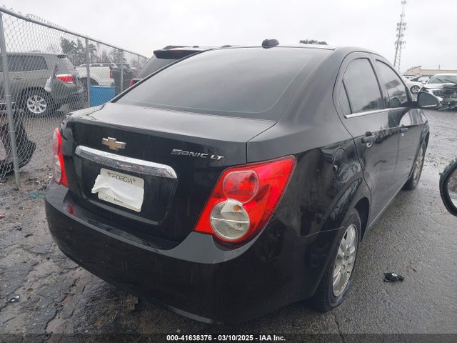 1G1JC5SH4G4125672 Chevrolet Sonic Lt Auto