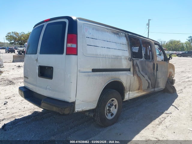 1GCWGAFP1J1299445 Chevrolet Express 2500 Work Van