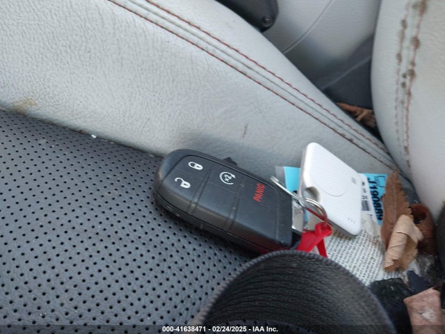 Jeep 2019 2019 3C4NJDCB8KT674524 Image 11