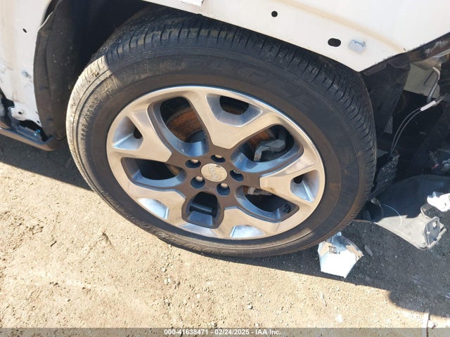 Jeep 2019 2019 3C4NJDCB8KT674524 Image 12