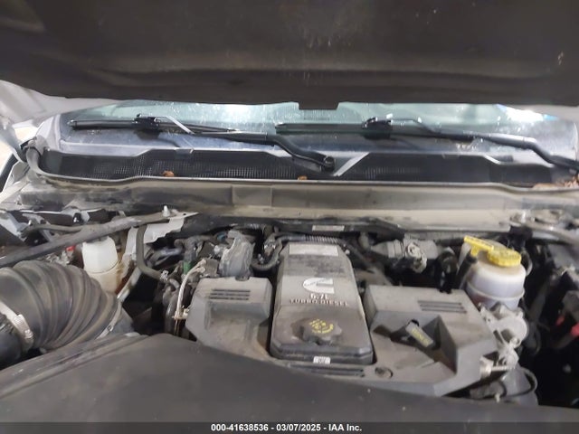 41638536 :رقم المزاد ، 3C63R3GL0NG268447 vin ، 2022 Ram 3500 Tradesman  4x4 8' Box مزاد بيع