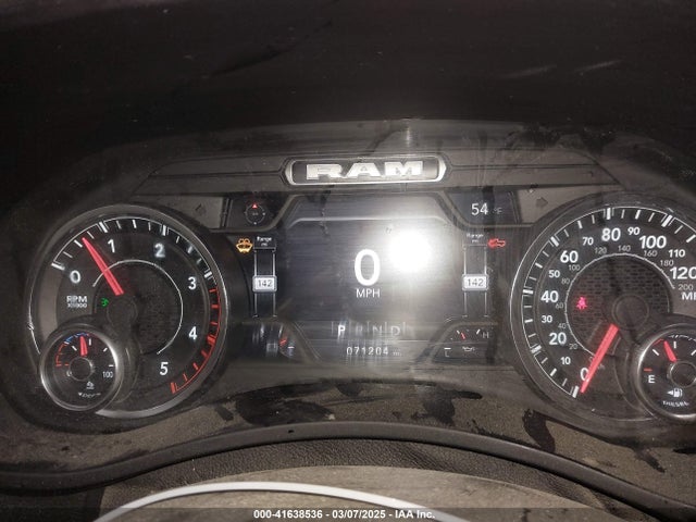 41638536 :رقم المزاد ، 3C63R3GL0NG268447 vin ، 2022 Ram 3500 Tradesman  4x4 8' Box مزاد بيع