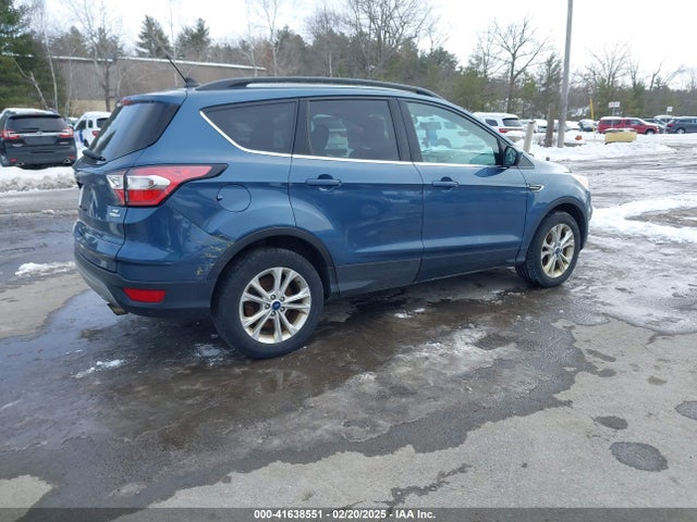 Ford ESCAPE SE 2018 1FMCU9GD9JUA38671 Image 4