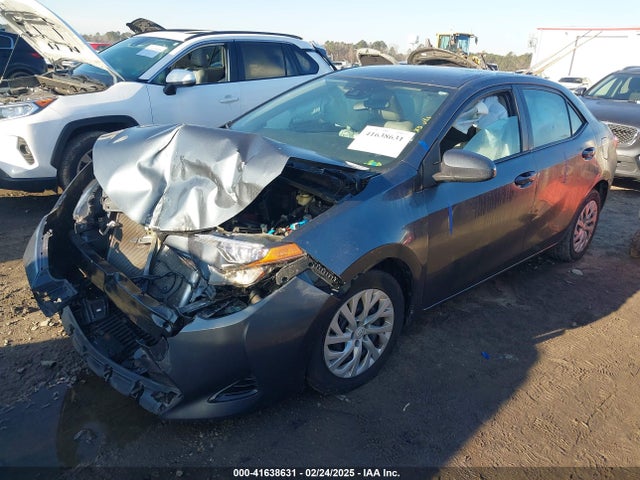 2T1BURHE1HC800955 Toyota COROLLA LE