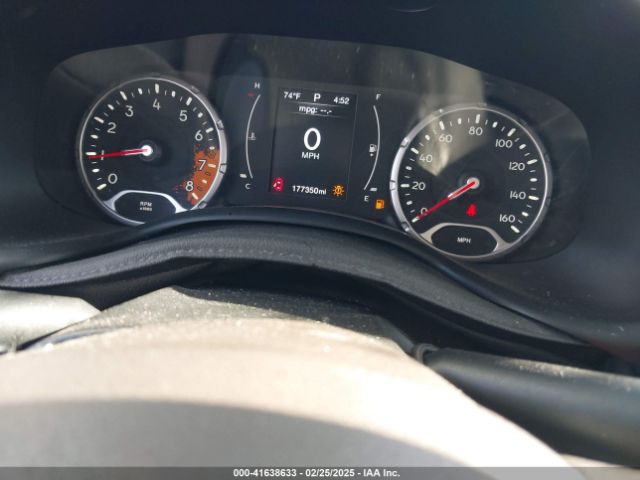ZACCJBBT0FPB55231 Jeep Renegade Latitude