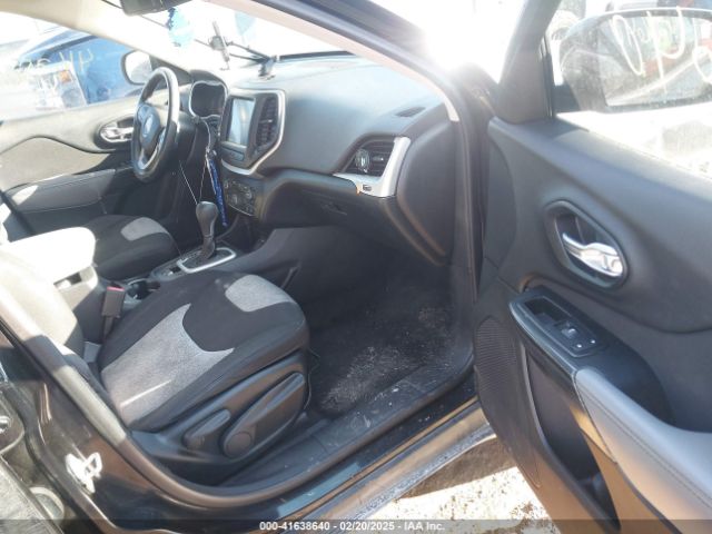 1C4PJLCBXEW123786 Jeep Cherokee Latitude