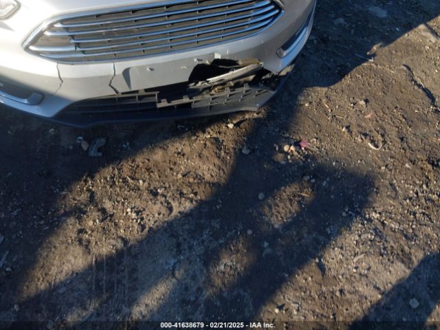 1FADP3J2XJL249894 Ford Focus Titanium