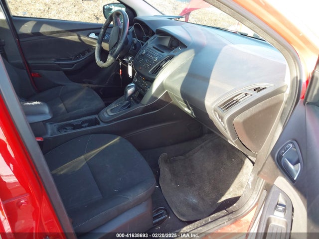 1FADP3F24FL367357 Ford FOCUS SE