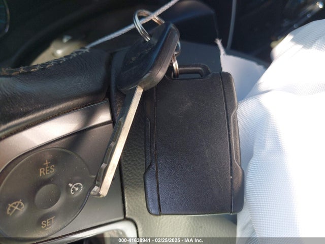 3GCUKREC4JG204672 Chevrolet Silverado 1500 2lt