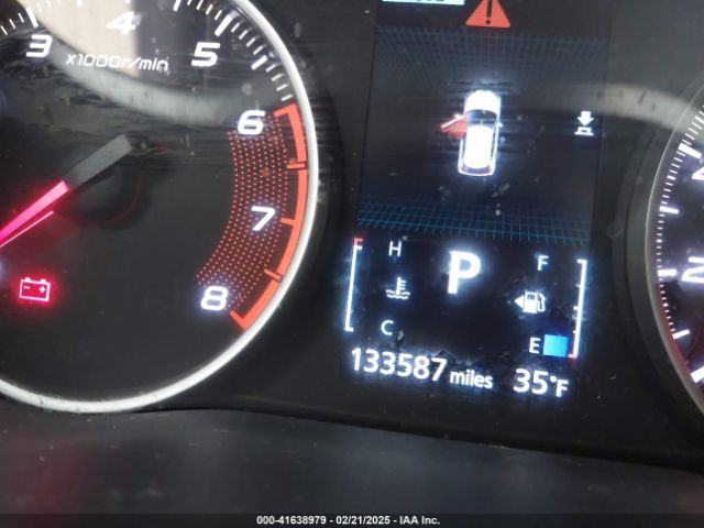 JA4AT4AA9JZ067844 Mitsubishi Eclipse Cross Le