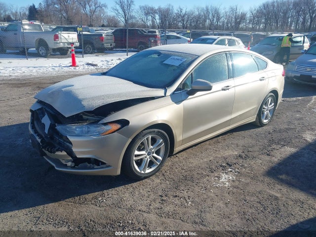 3FA6P0H78JR107957 Ford FUSION SE