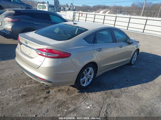 3FA6P0H78JR107957 Ford FUSION SE