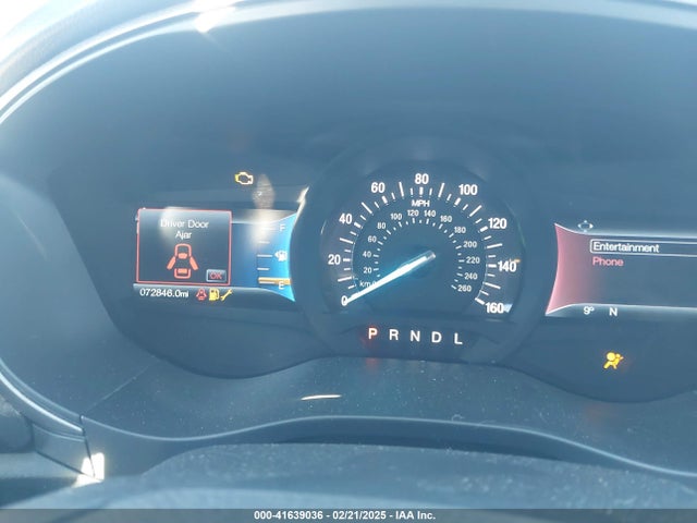 3FA6P0H78JR107957 Ford FUSION SE