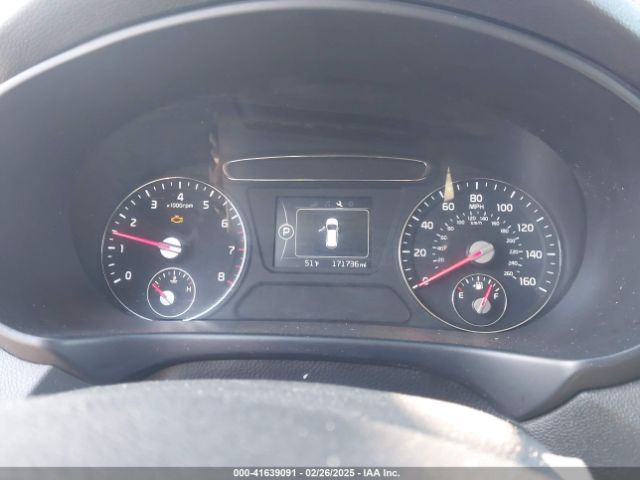 5XYPGDA53JG425123 KIA Sorento 3.3l Lx