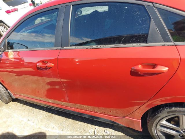 3KPF34AD7ME405490 KIA Forte Gt-line