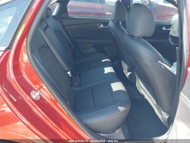 3KPF34AD7ME405490 KIA Forte Gt-line