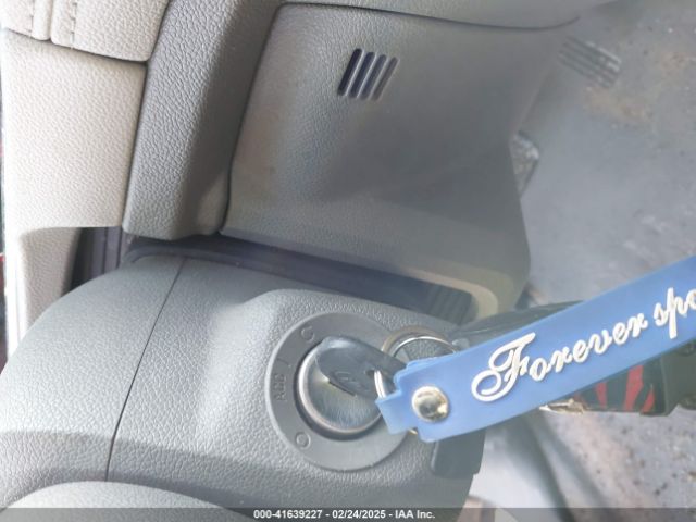1GNKRFKD6HJ240927 Chevrolet Traverse Ls