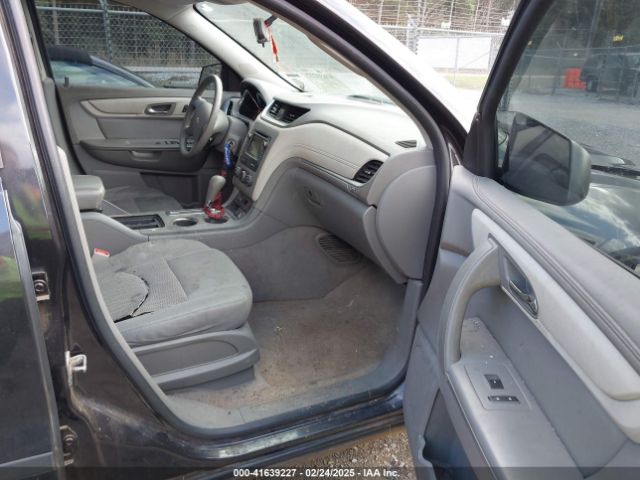1GNKRFKD6HJ240927 Chevrolet Traverse Ls