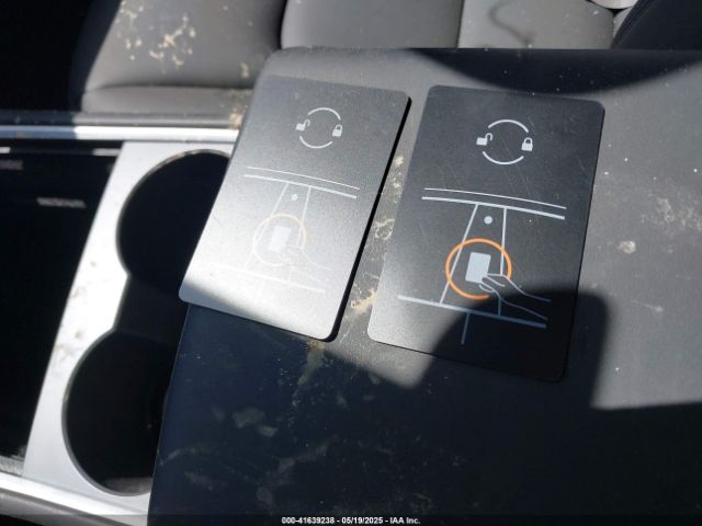2024 TESLA MODEL Y 7SAYGDEE2RA335897 Photo 10