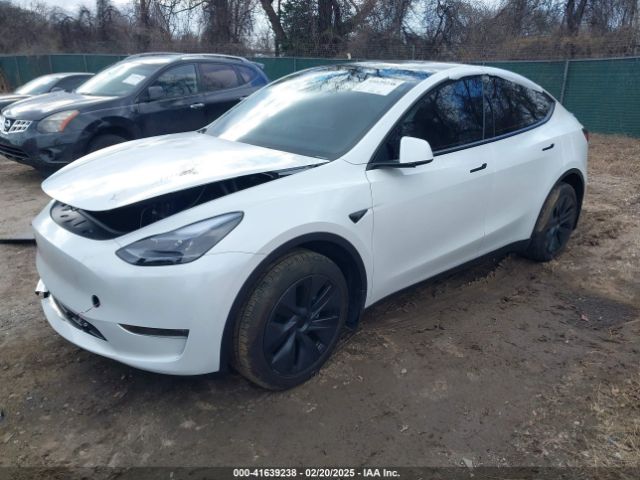 2024 TESLA MODEL Y 7SAYGDEE2RA335897 Photo 1