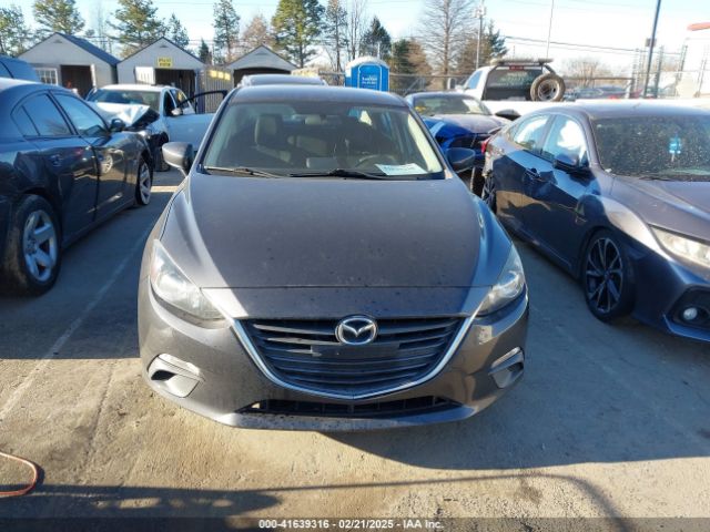 3MZBM1U77FM190425 Mazda Mazda3 I Sport