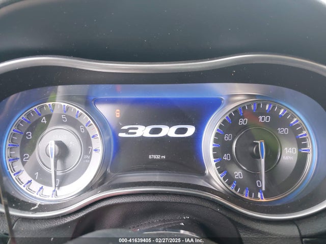 Chrysler 300 300s 2021 2C3CCABG1MH520380 Image 7