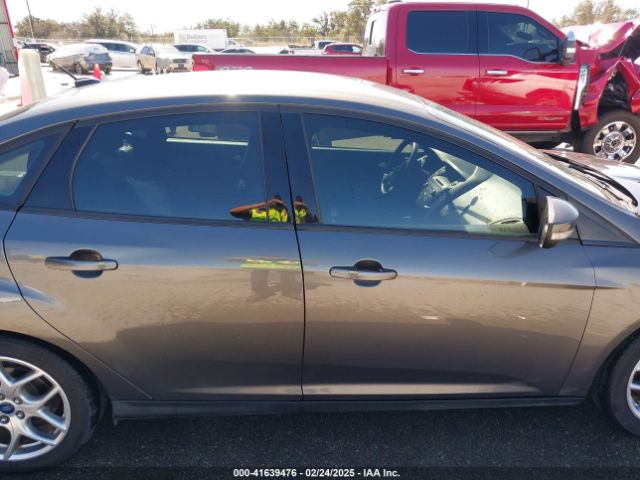 1FADP3F27FL293500 Ford FOCUS SE